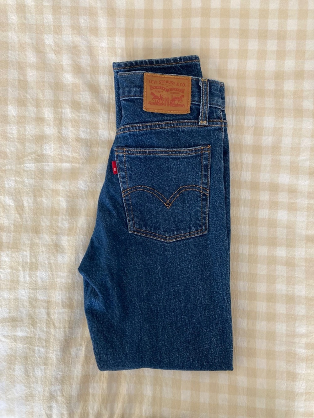 Levi’s jeans, wedgie straight leg, size 25